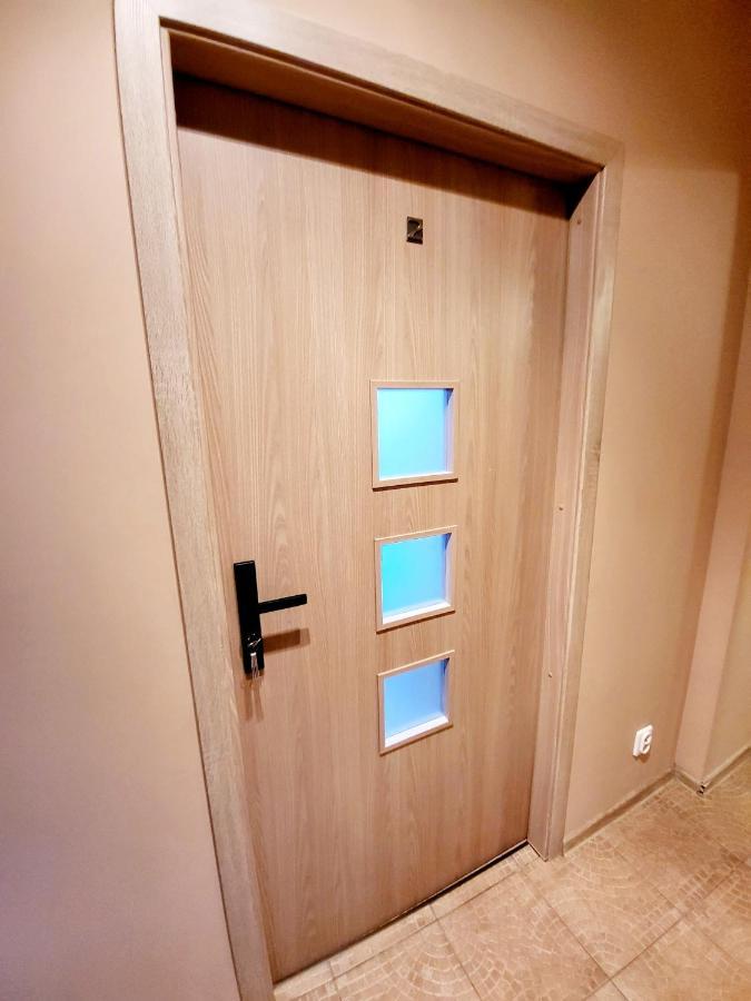 Tanie Spanie Przy Targach Poznanskich - Zameldowanie Bezobslugowe- Exteriör bild