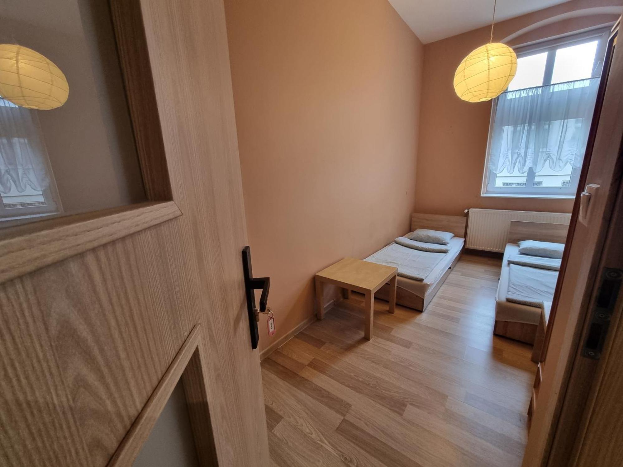 Tanie Spanie Przy Targach Poznanskich - Zameldowanie Bezobslugowe- Exteriör bild